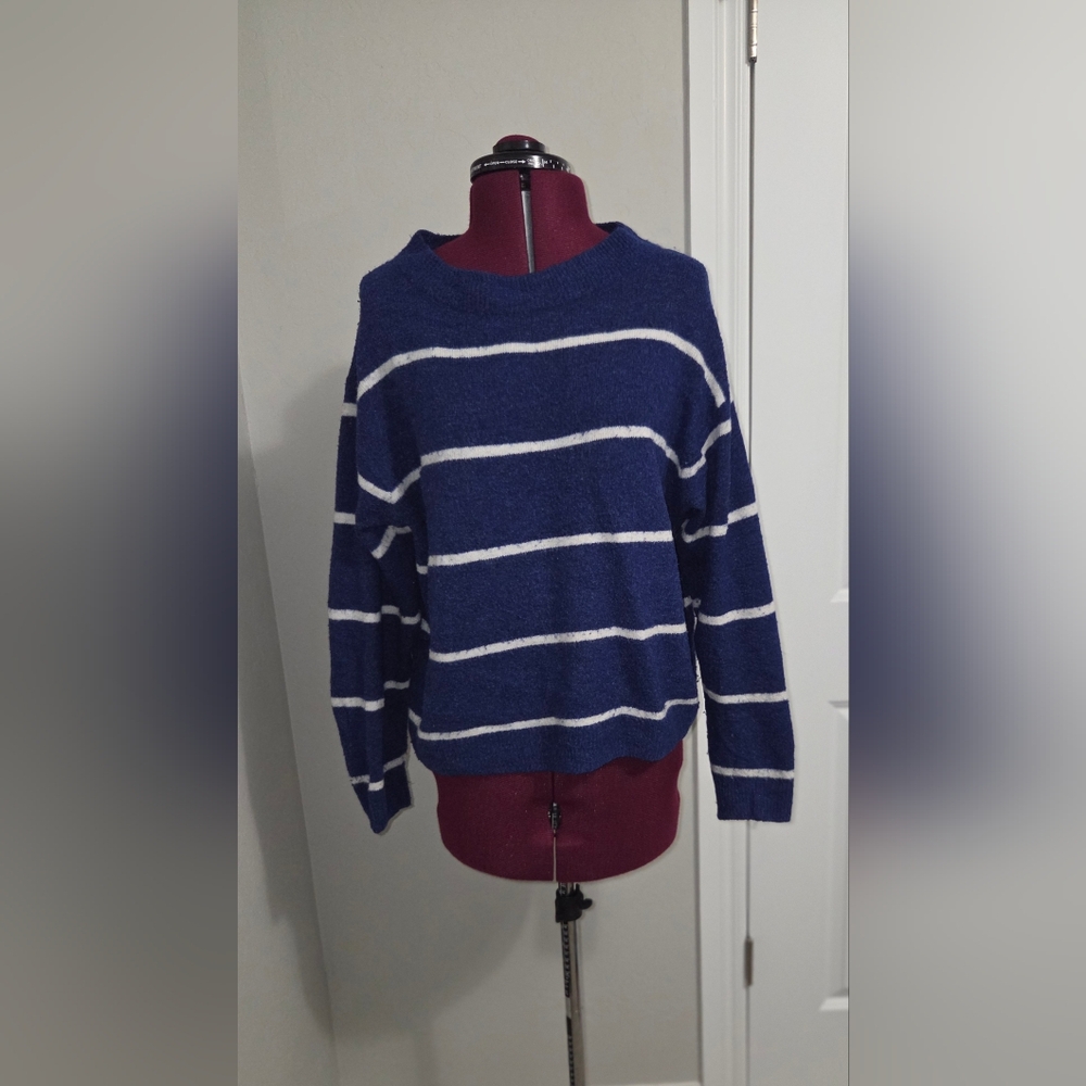 H&M Blue and White Crew Neck Sweater